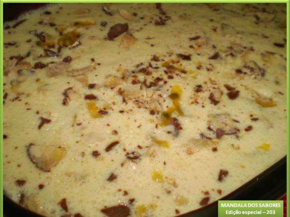 MOUSSE DE MARACUJÁ COM CHOCOLATE