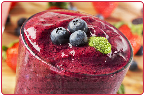 Fresh Organic Blueberry Smoothie