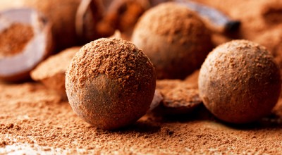 trufas-de-biomassa-de-banana-verde-chocolate