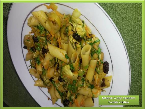 massa-com-legumes-e-acafrao